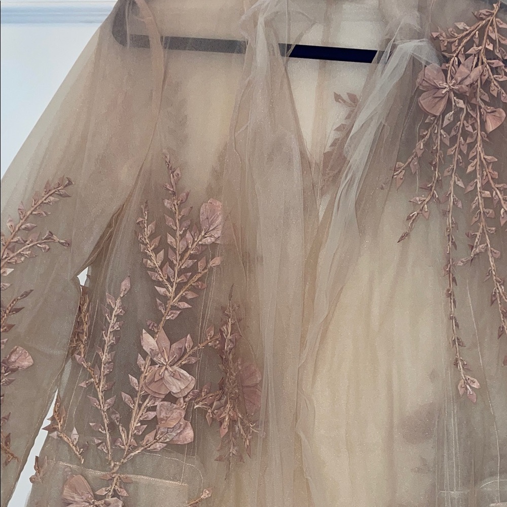 Oscar de la Renta tulle nude Floral embroidered jacket - Picture 6 of 8